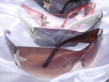 Load image into Gallery viewer, STUNTIN
