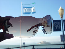 Load image into Gallery viewer, STUNTIN
